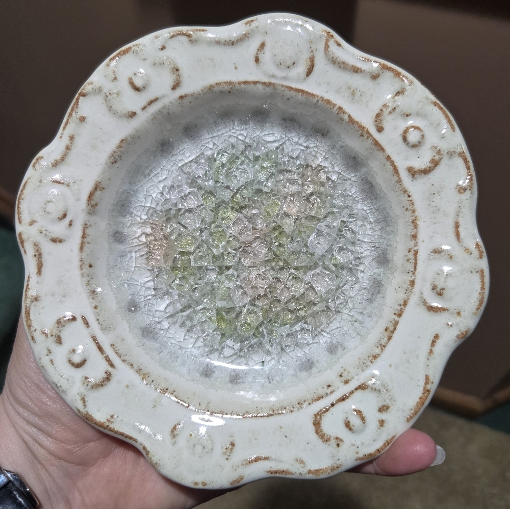 Decorative Ceramic Plate with Textured Cracked Glass Center
